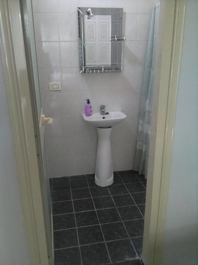 Vila Sula Guesthouse Durrës 外观 照片