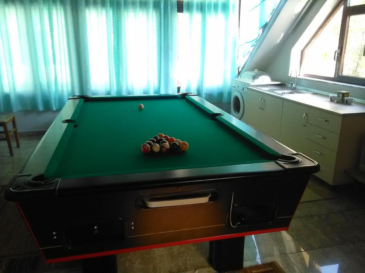 Vila Sula Guesthouse Durrës 外观 照片
